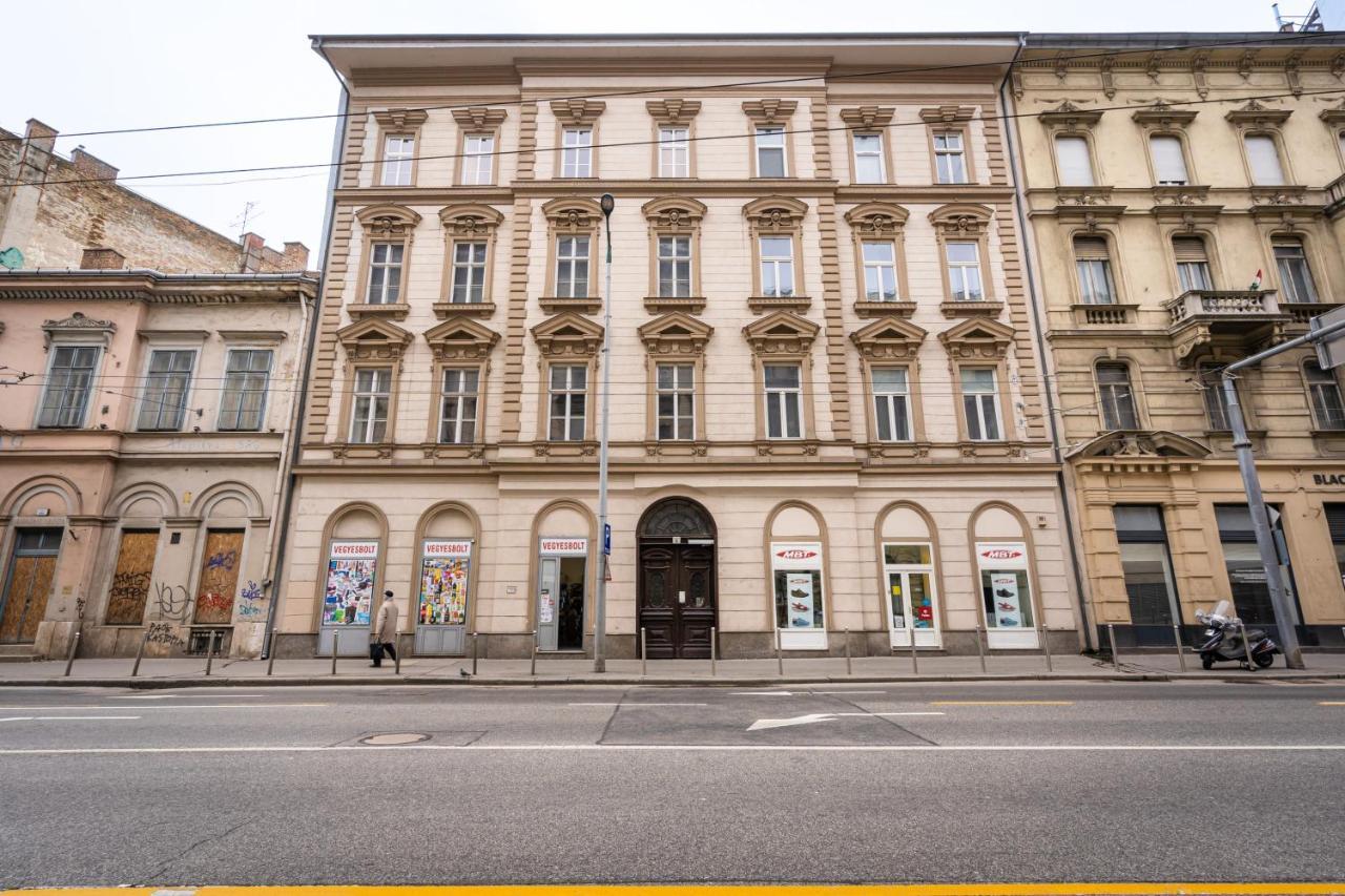 Studio Station With Gallery Budapest Exterior foto